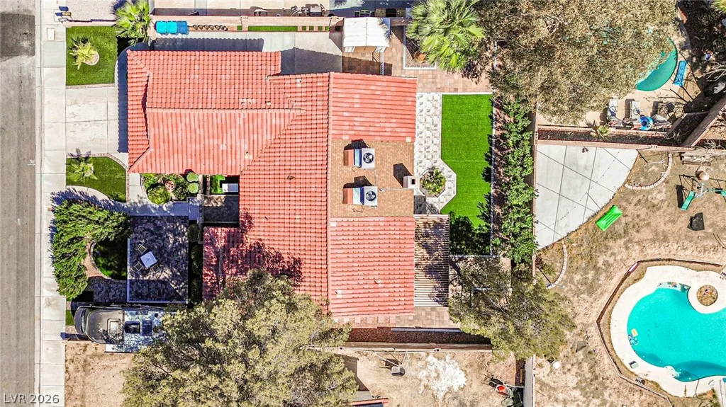 5323 Holbrook, Las Vegas, NV 89103