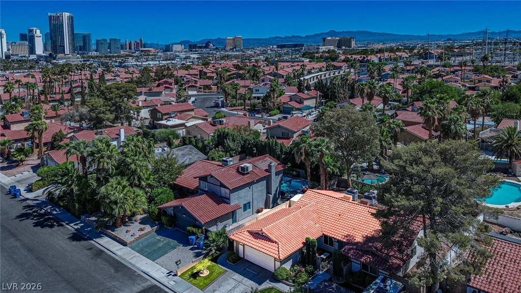 5323 Holbrook, Las Vegas, NV 89103