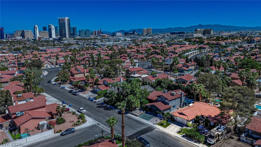 5323 Holbrook, Las Vegas, NV 89103
