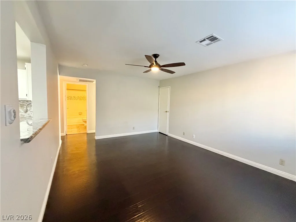 5141 Pioneer, Las Vegas, NV 89146