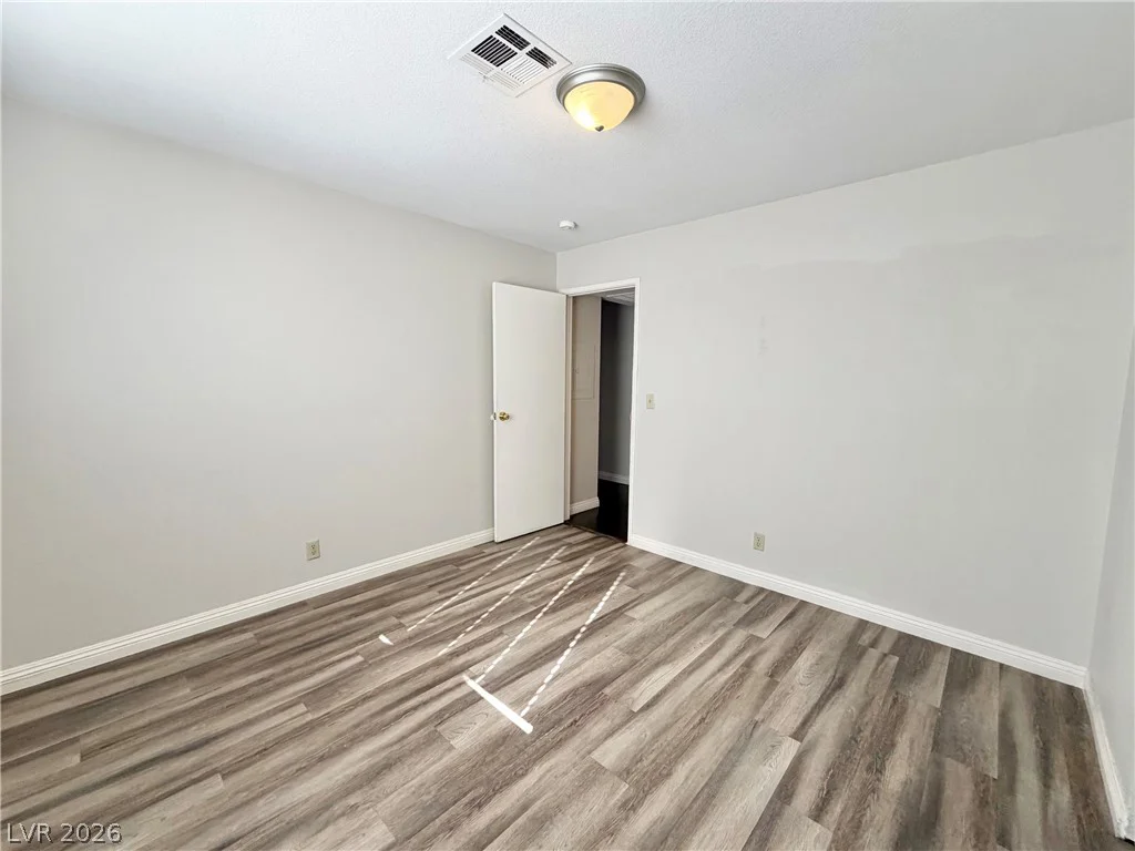 5141 Pioneer, Las Vegas, NV 89146