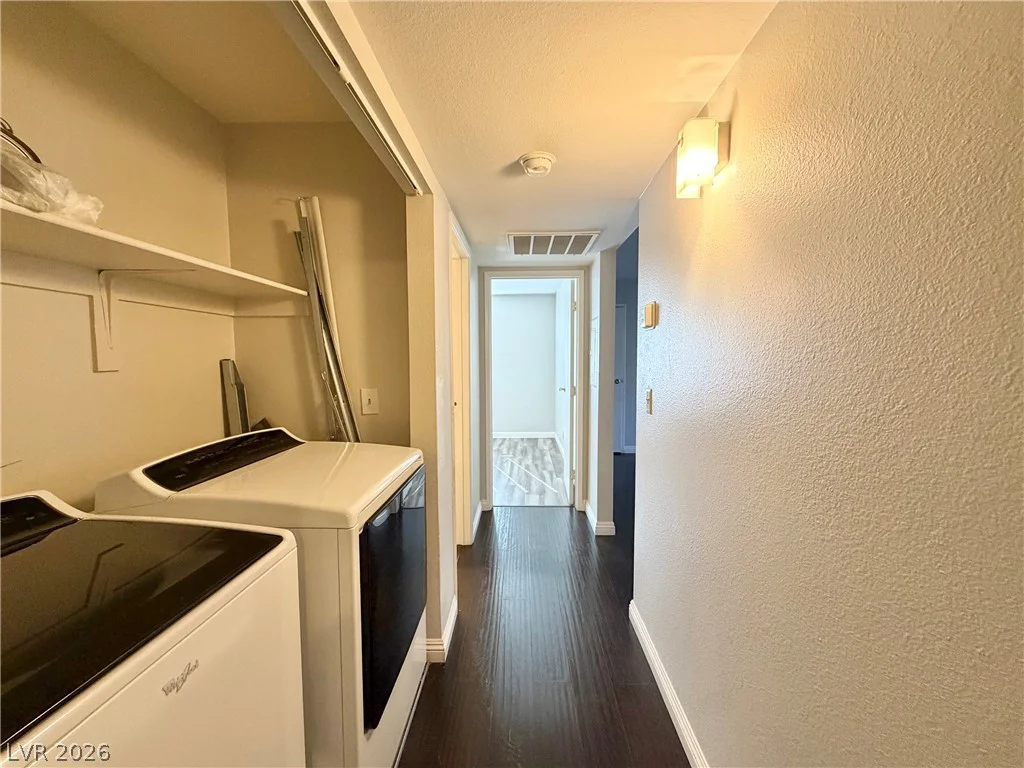 5141 Pioneer, Las Vegas, NV 89146