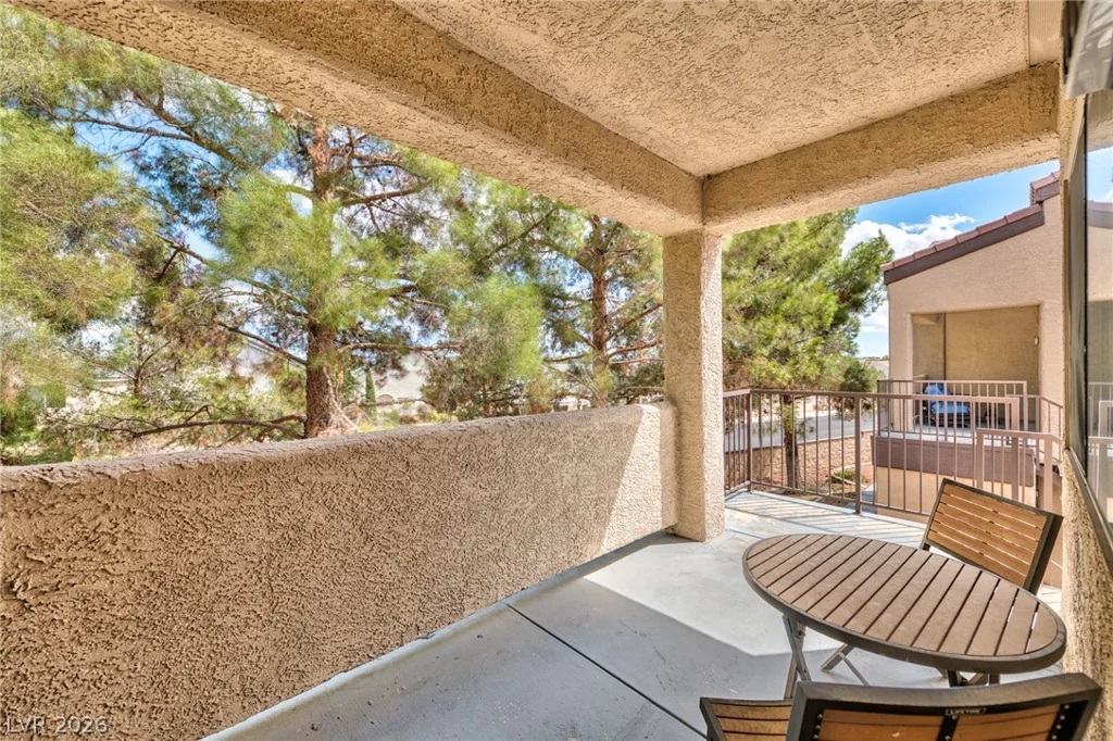 5250 Rainbow, Las Vegas, NV 89118