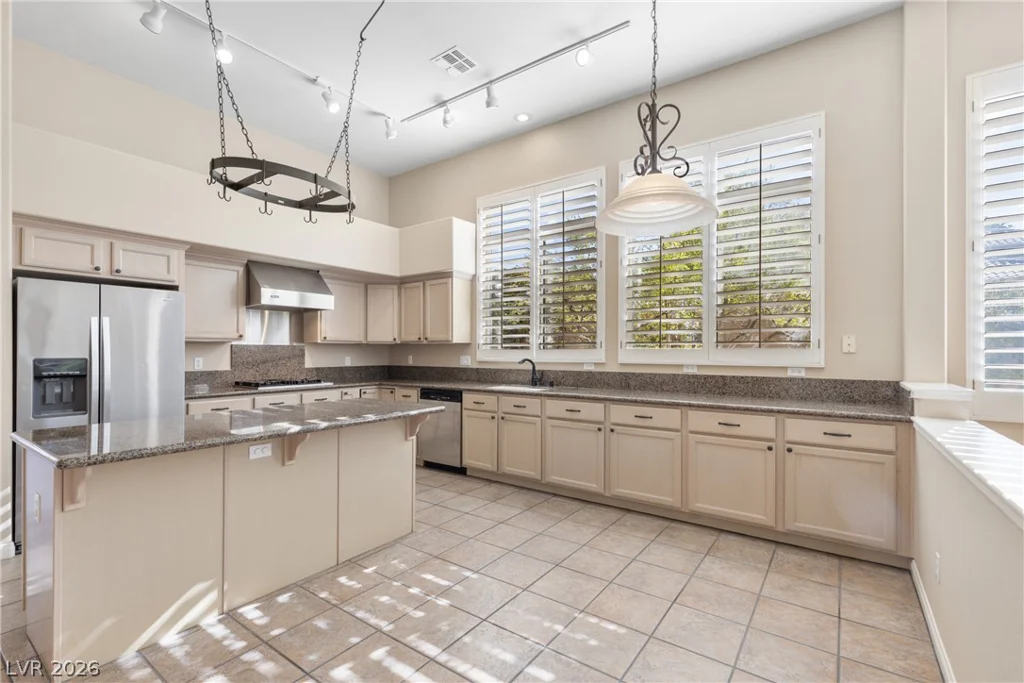 9716 Cameo Rose, Las Vegas, NV 89134