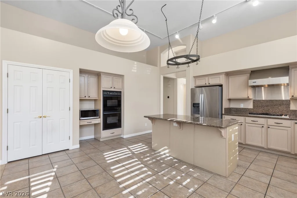 9716 Cameo Rose, Las Vegas, NV 89134