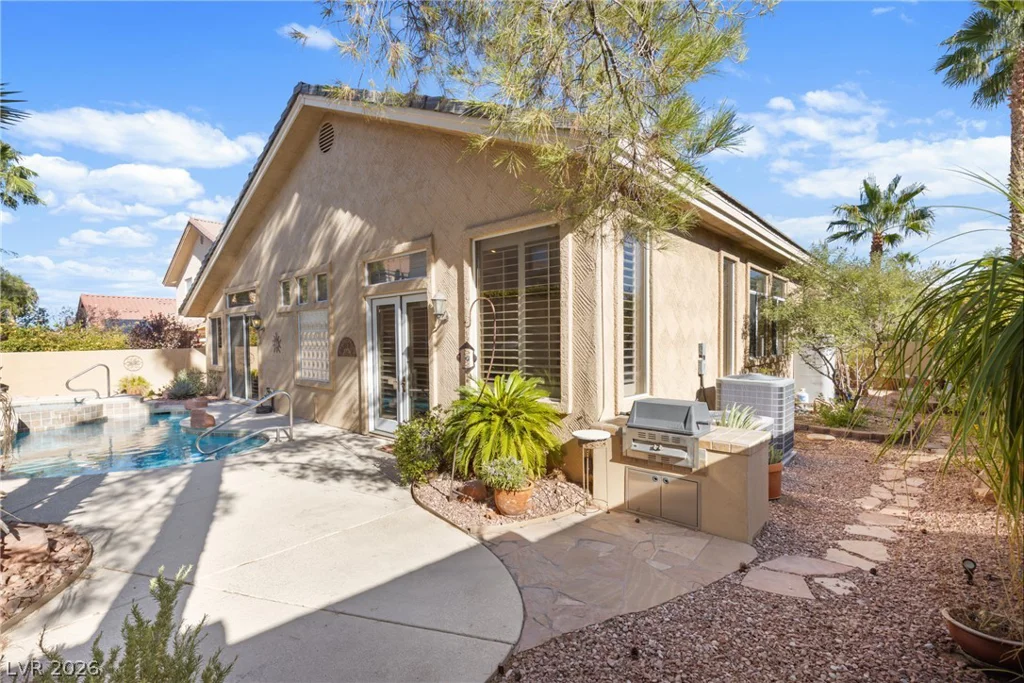 9716 Cameo Rose, Las Vegas, NV 89134