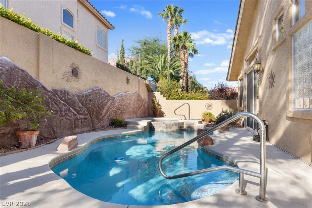 9716 Cameo Rose, Las Vegas, NV 89134