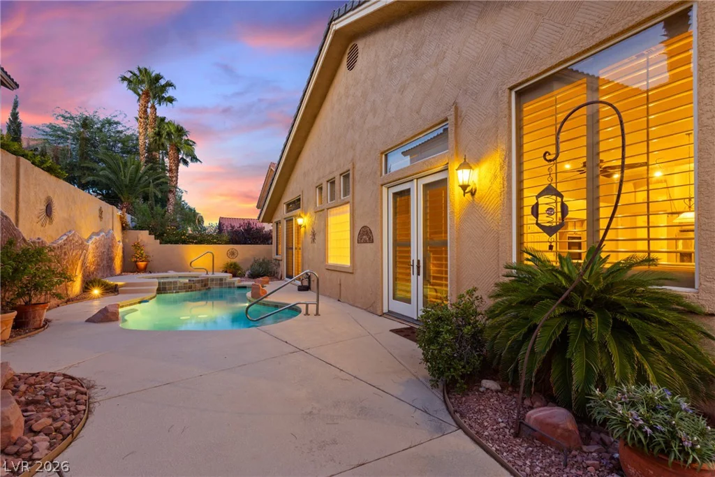 9716 Cameo Rose, Las Vegas, NV 89134