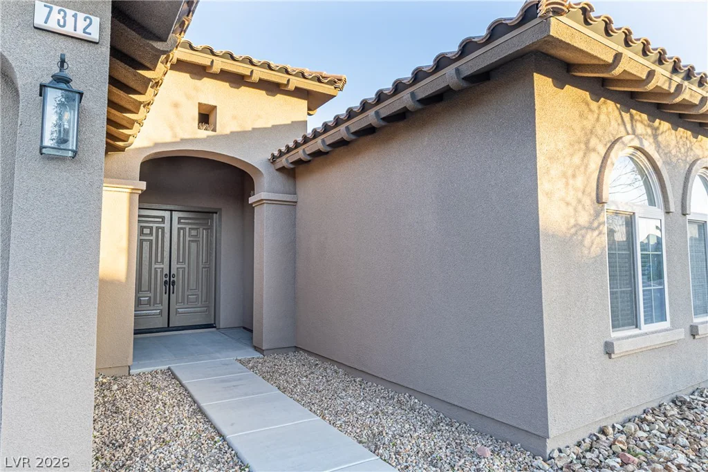 7312 Pinfeather, North Las Vegas, NV 89084