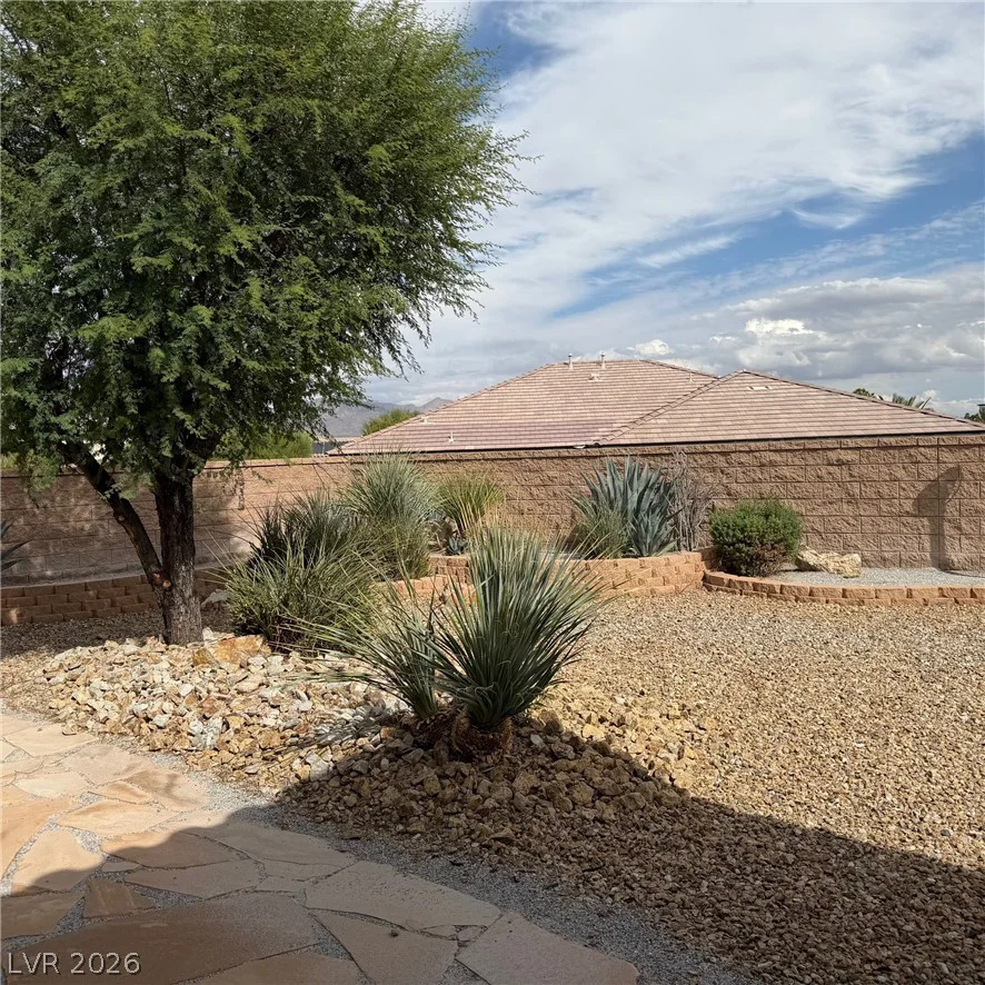 7312 Pinfeather, North Las Vegas, NV 89084