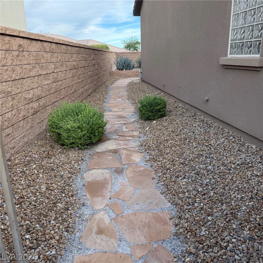 7312 Pinfeather, North Las Vegas, NV 89084