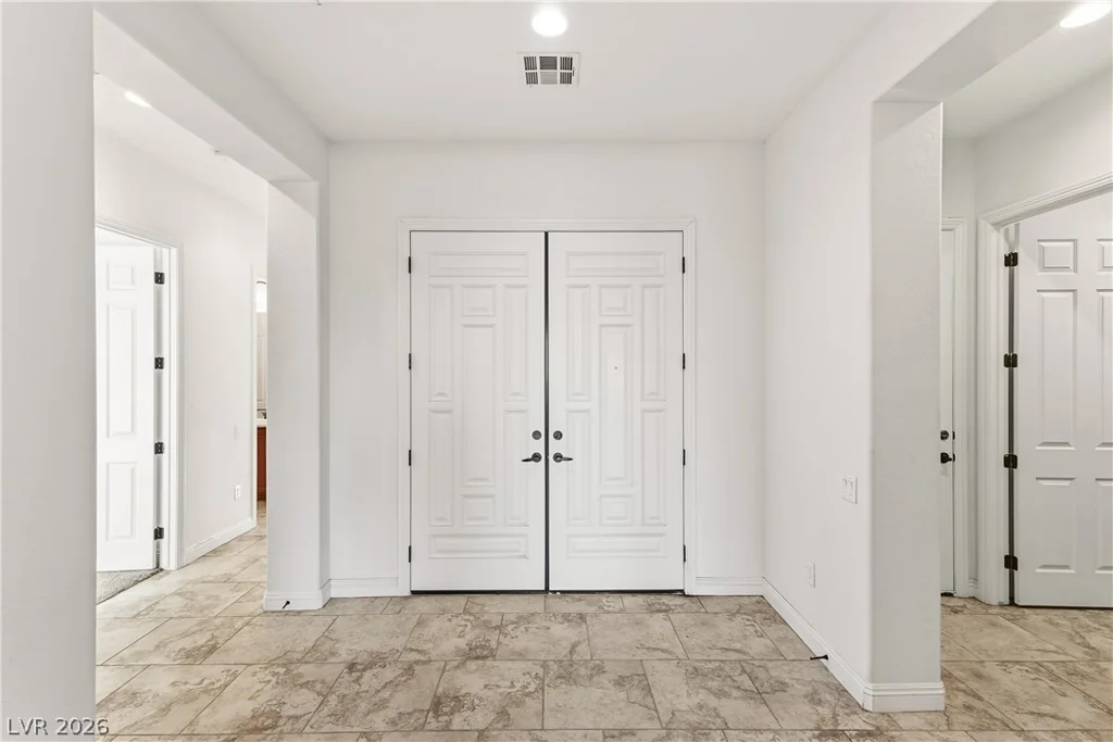 7312 Pinfeather, North Las Vegas, NV 89084