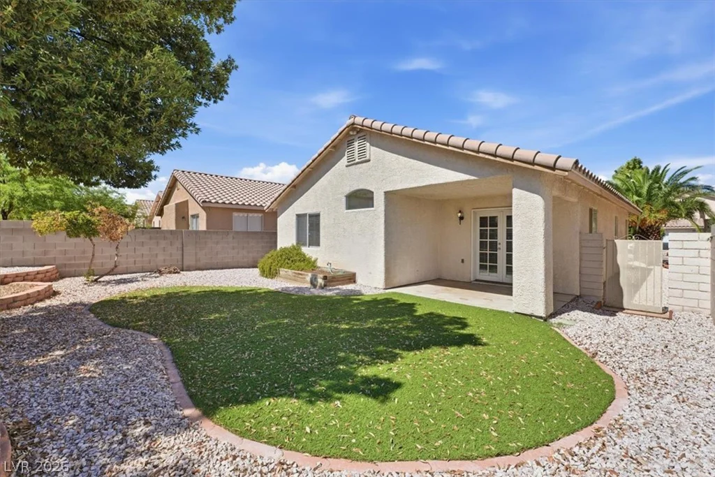 8929 Crooked Shell, Las Vegas, NV 89143