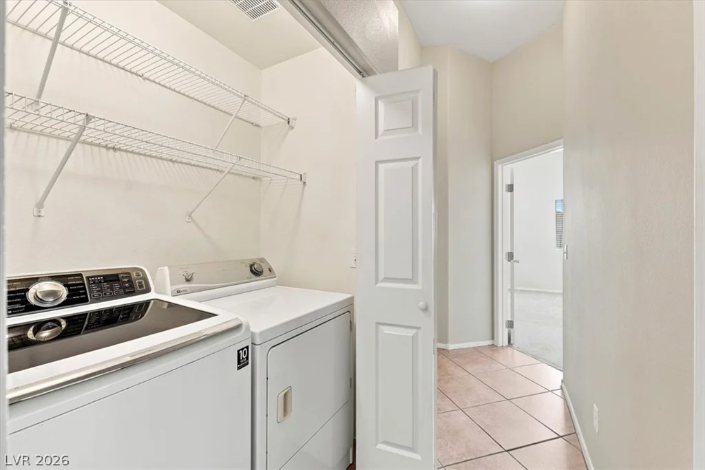 8929 Crooked Shell, Las Vegas, NV 89143
