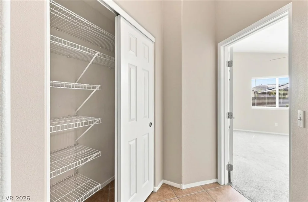 8929 Crooked Shell, Las Vegas, NV 89143