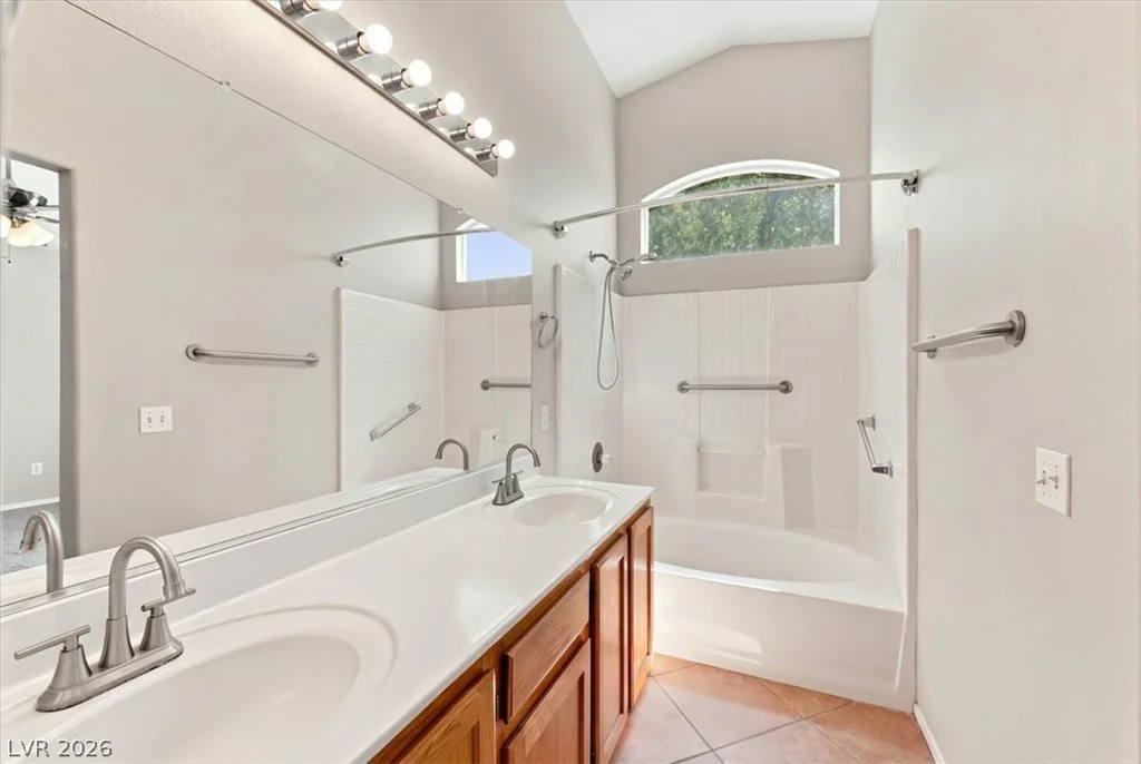 8929 Crooked Shell, Las Vegas, NV 89143