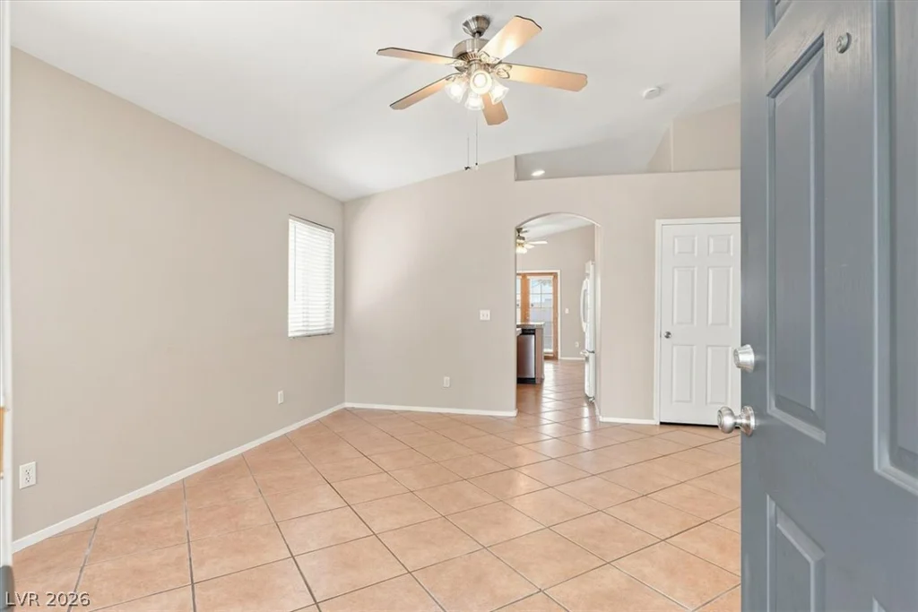 8929 Crooked Shell, Las Vegas, NV 89143