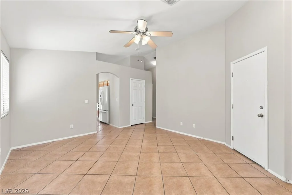 8929 Crooked Shell, Las Vegas, NV 89143