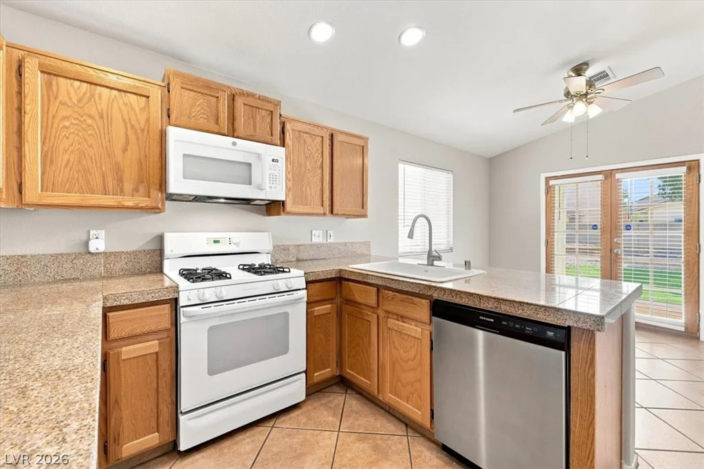 8929 Crooked Shell, Las Vegas, NV 89143