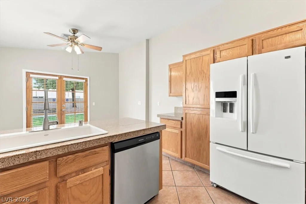 8929 Crooked Shell, Las Vegas, NV 89143