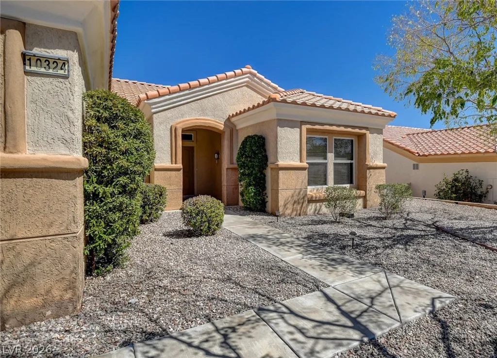 10324 Snyder, Las Vegas, NV 89134