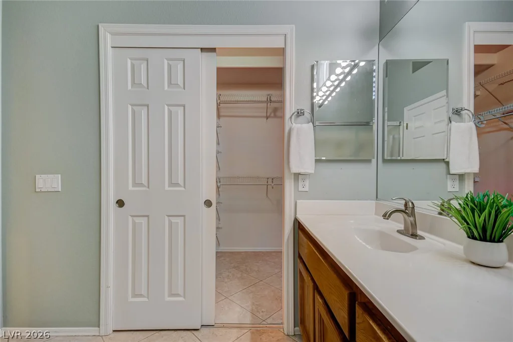 10324 Snyder, Las Vegas, NV 89134