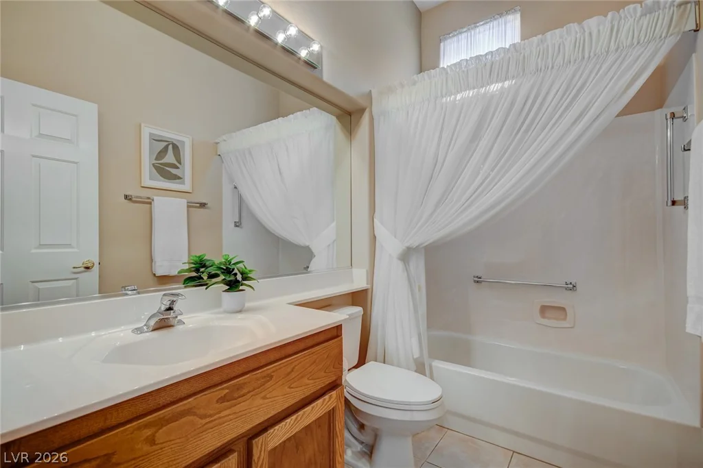 10324 Snyder, Las Vegas, NV 89134
