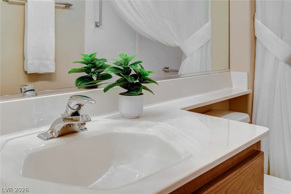 10324 Snyder, Las Vegas, NV 89134