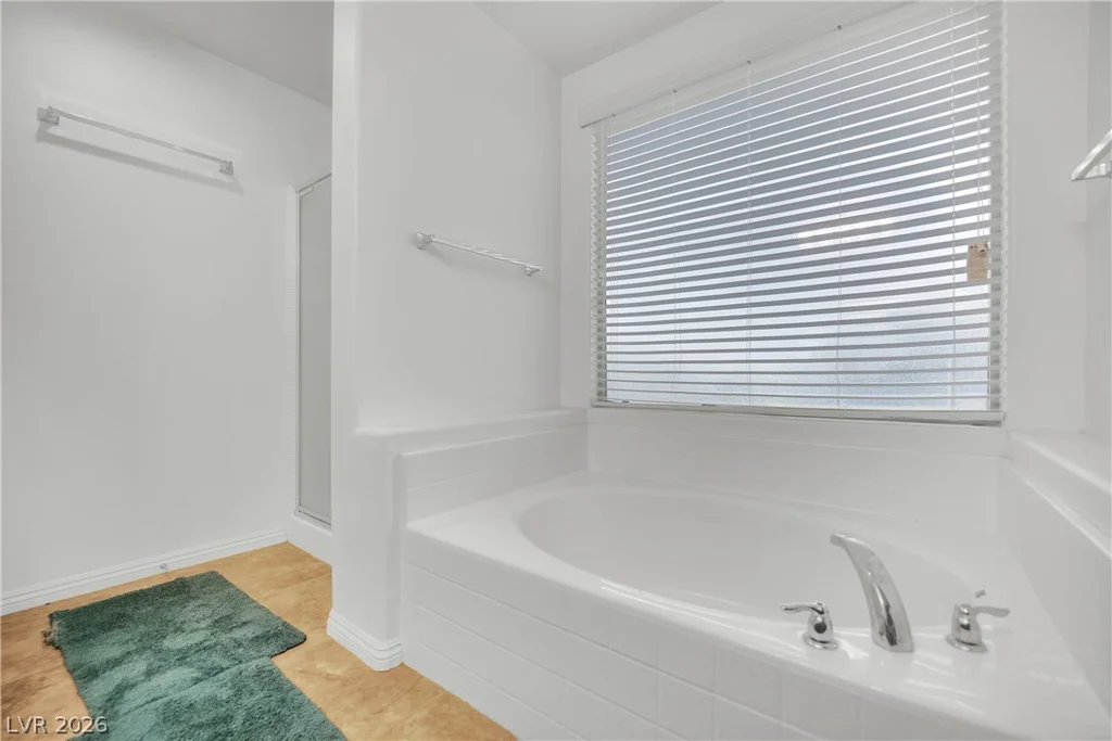 5662 Point Loma, Las Vegas, NV 89122