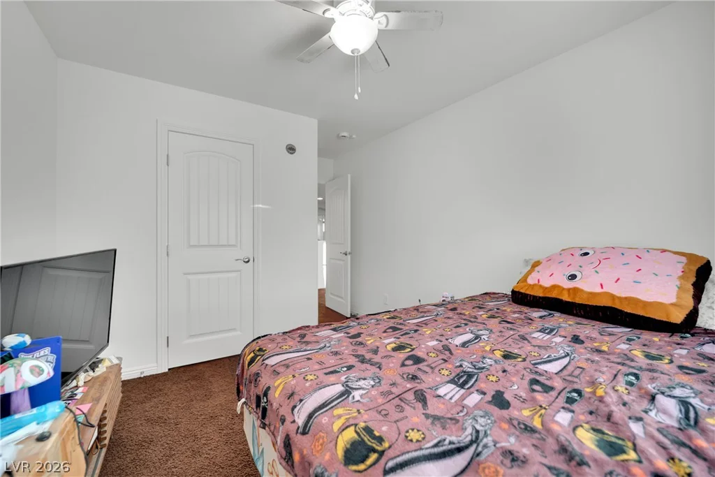 5662 Point Loma, Las Vegas, NV 89122
