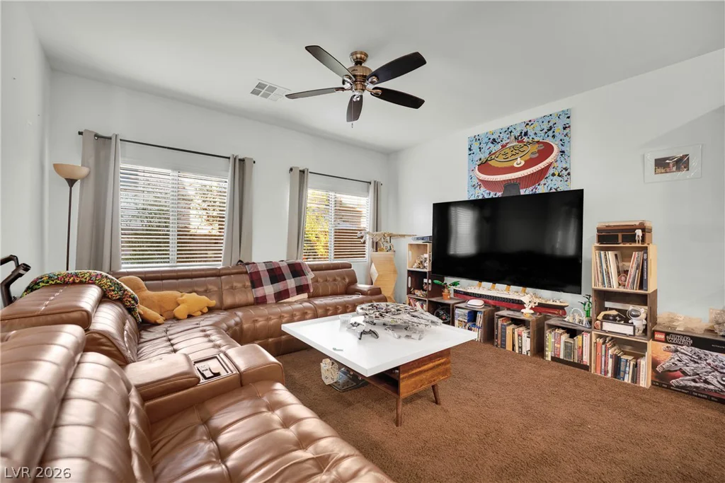 5662 Point Loma, Las Vegas, NV 89122