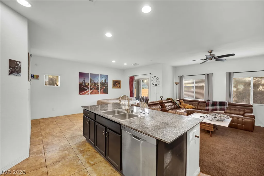 5662 Point Loma, Las Vegas, NV 89122
