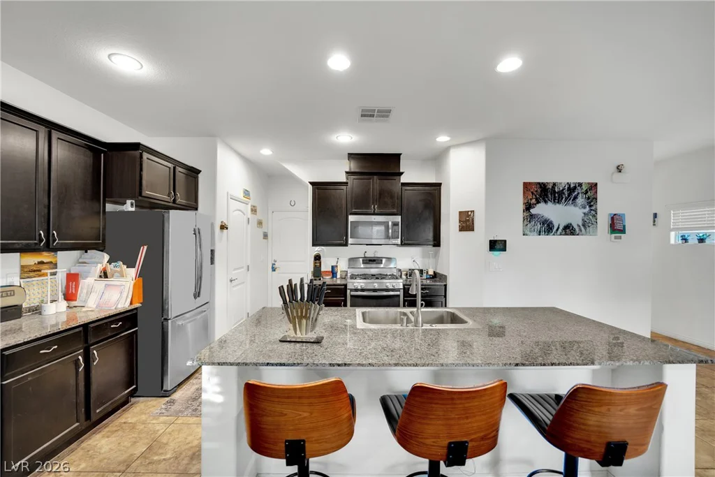 5662 Point Loma, Las Vegas, NV 89122