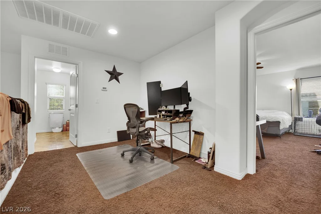5662 Point Loma, Las Vegas, NV 89122