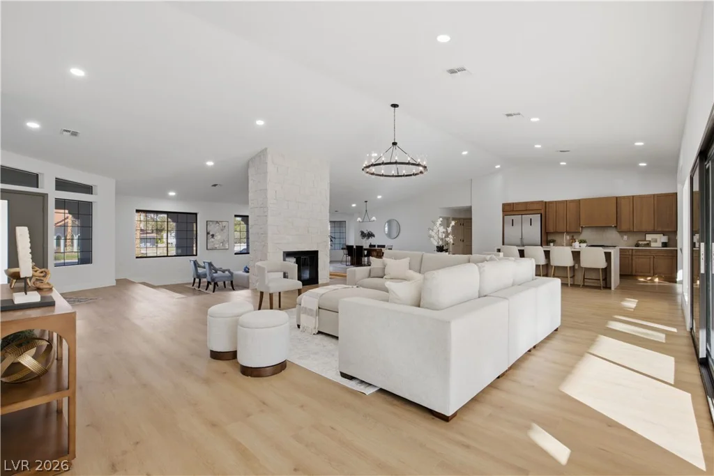 3035 Belcastro, Las Vegas, NV 89117