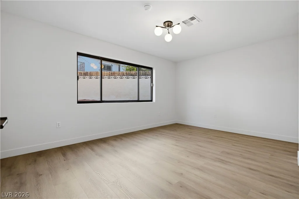 3035 Belcastro, Las Vegas, NV 89117