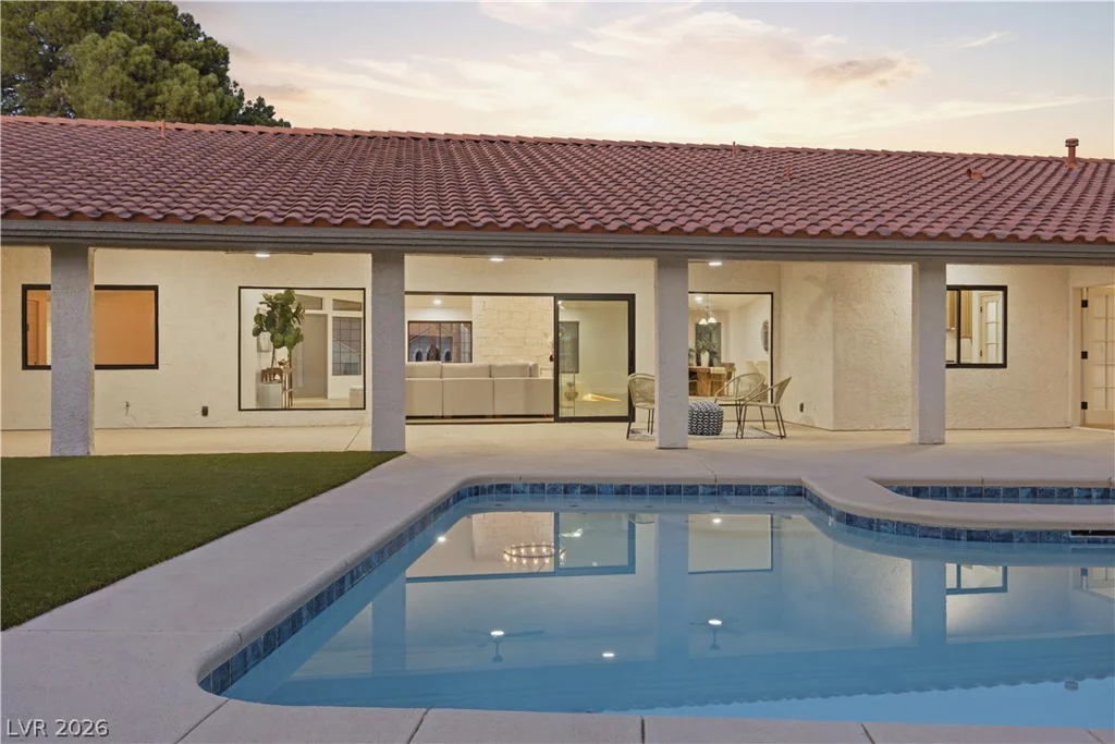 3035 Belcastro, Las Vegas, NV 89117