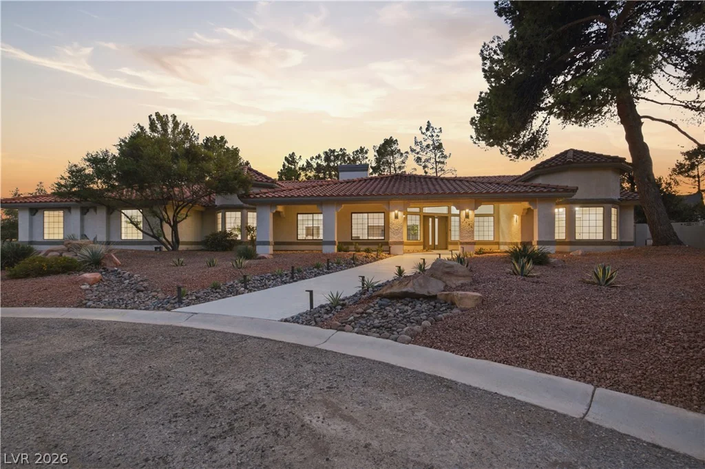 3035 Belcastro, Las Vegas, NV 89117