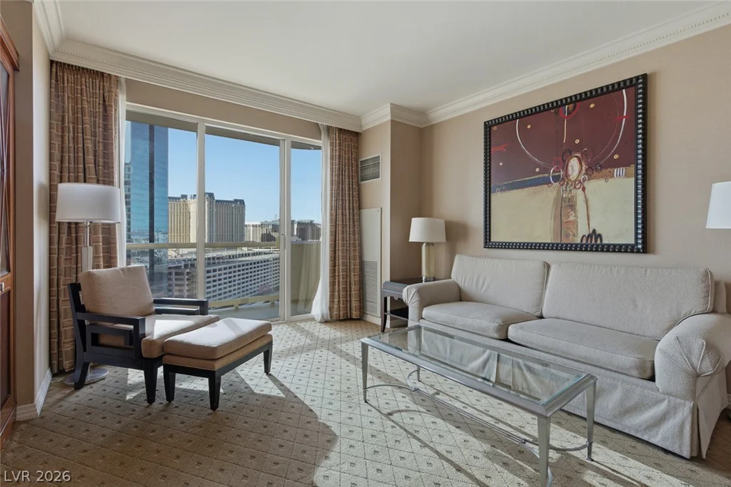 125 Harmon, Las Vegas, NV 89109