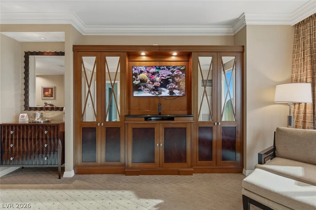 125 Harmon, Las Vegas, NV 89109