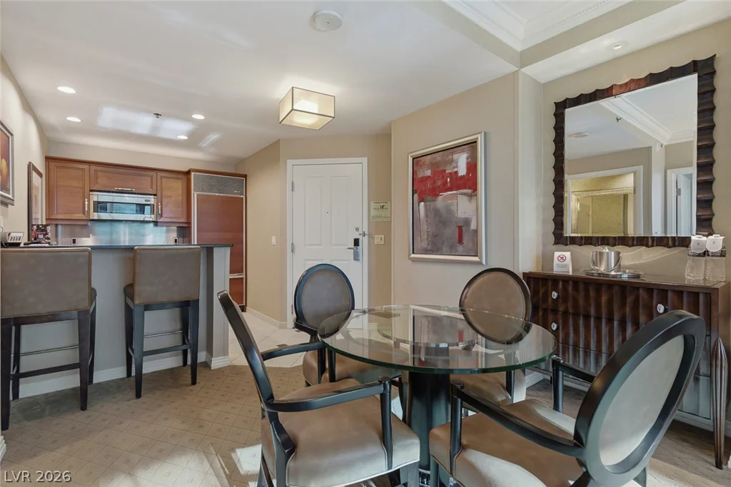 125 Harmon, Las Vegas, NV 89109