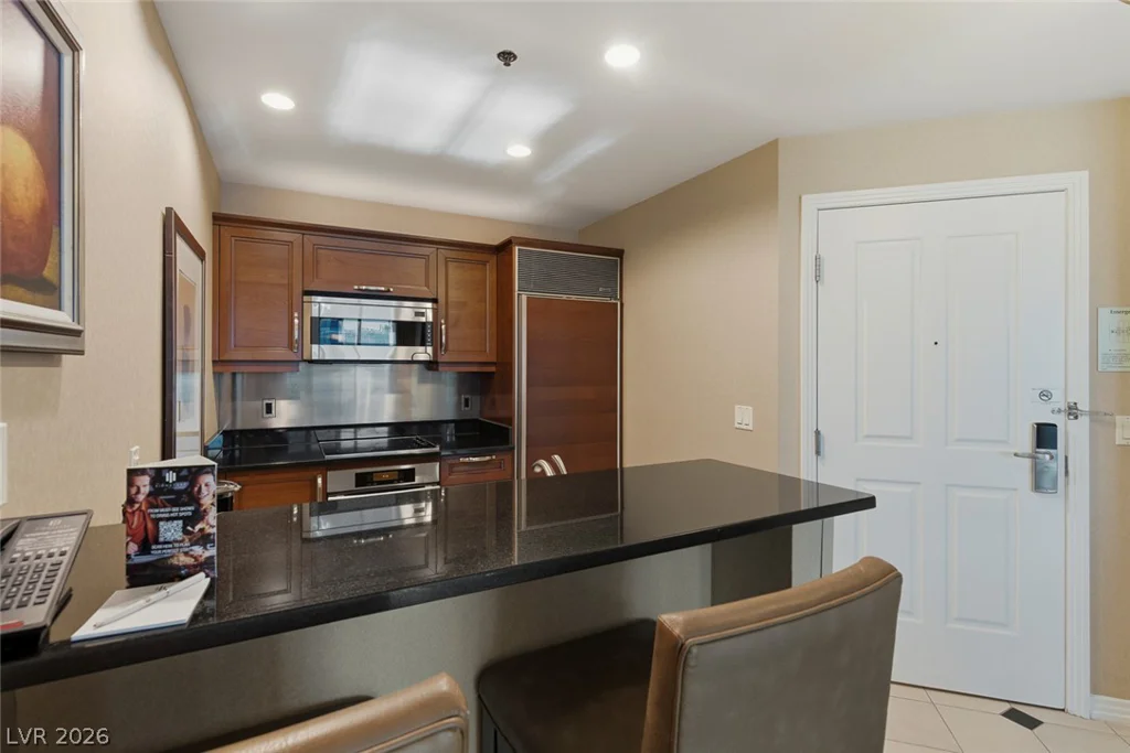 125 Harmon, Las Vegas, NV 89109