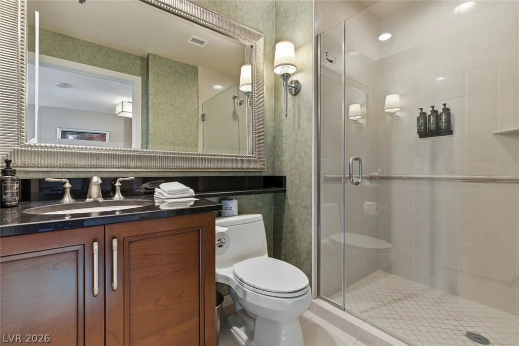 125 Harmon, Las Vegas, NV 89109