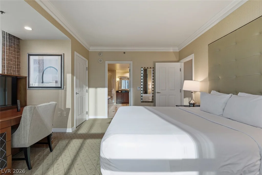 125 Harmon, Las Vegas, NV 89109