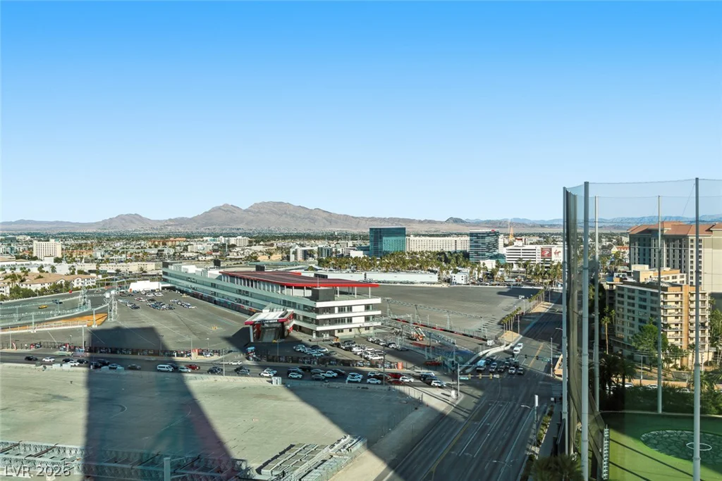 125 Harmon, Las Vegas, NV 89109