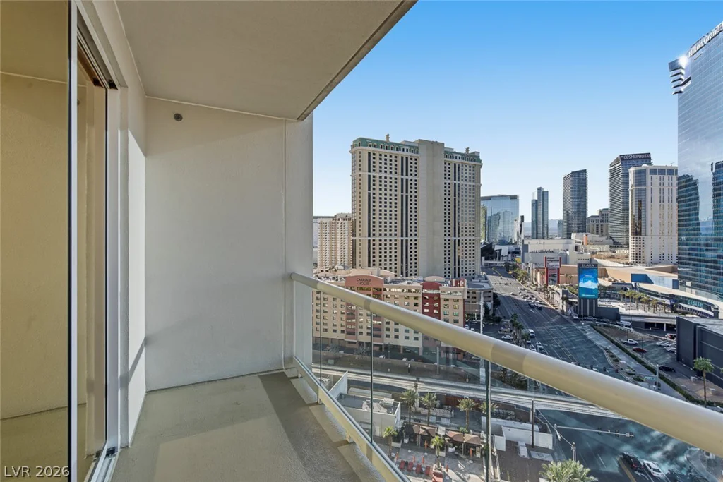 125 Harmon, Las Vegas, NV 89109