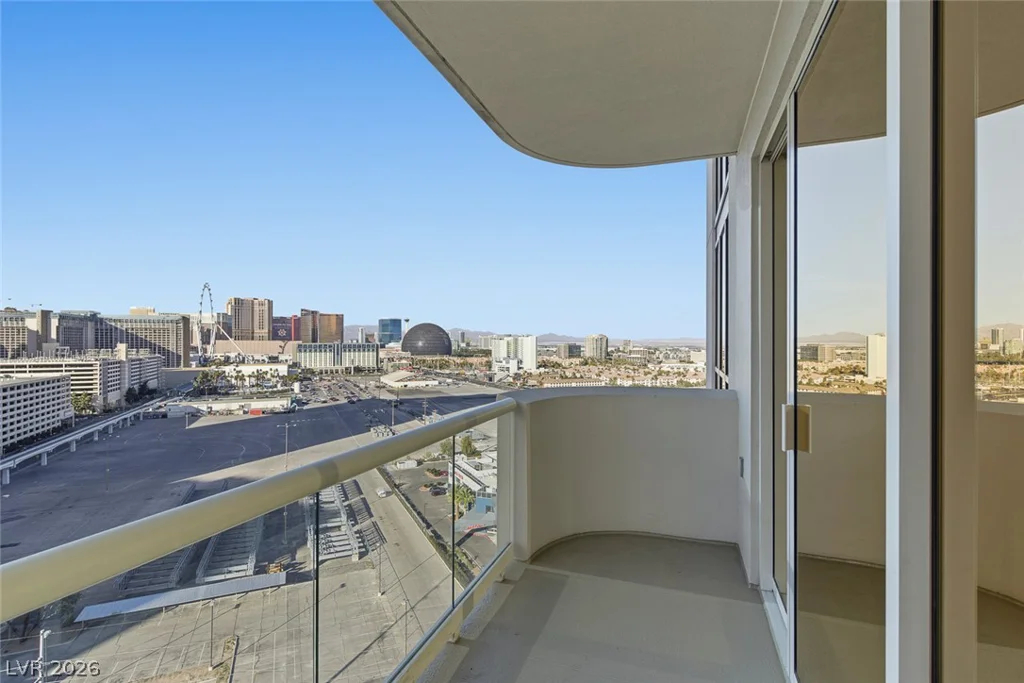 125 Harmon, Las Vegas, NV 89109