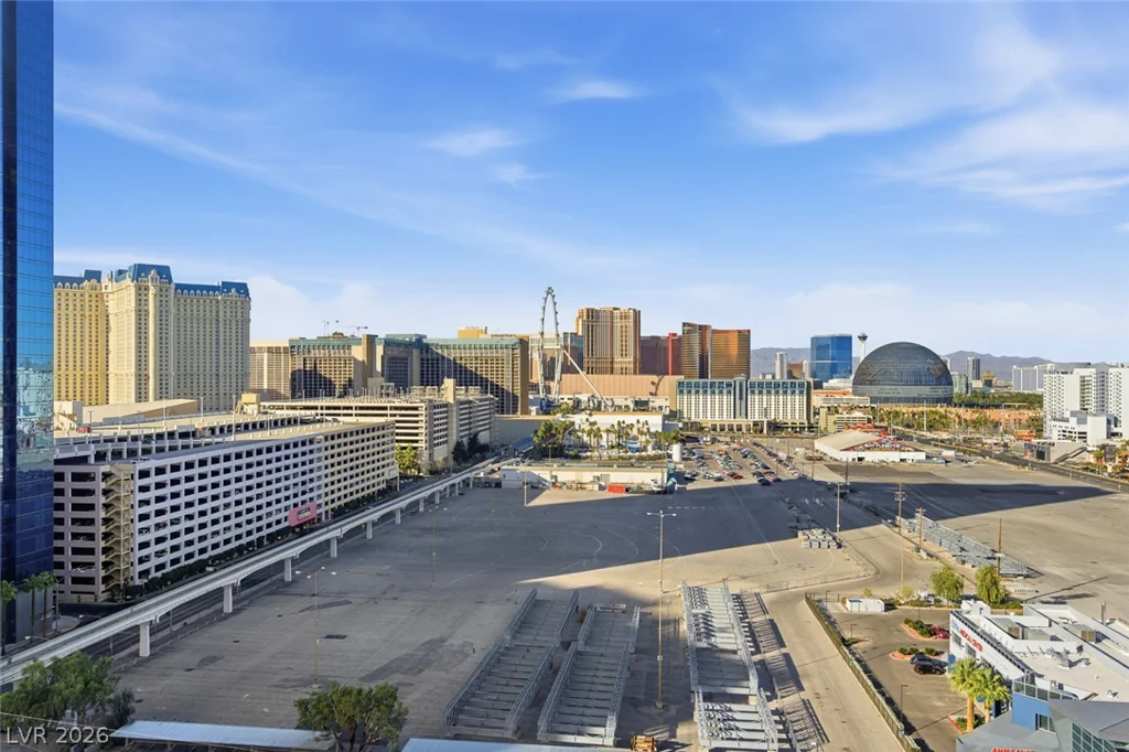 125 Harmon, Las Vegas, NV 89109
