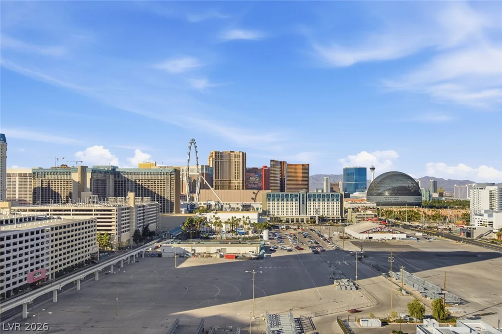 125 Harmon, Las Vegas, NV 89109