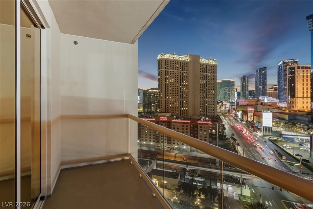 125 Harmon, Las Vegas, NV 89109